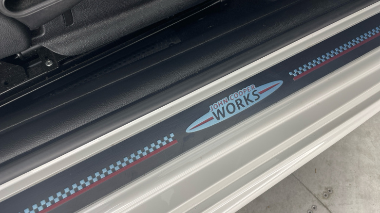 MINI Hatchback 1.5 Cooper Sport 3dr Auto Petrol Hatchback